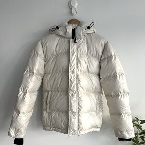 Aritzia TNA Super Puff in Hi-Gloss Birch